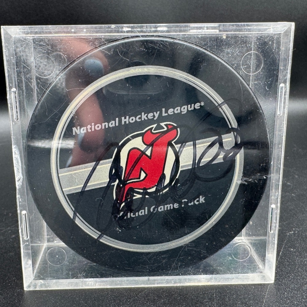 Claude Lemieux‎ NJ Devils Autographed NHL Official Game Puck Ultra Pro Case